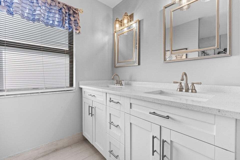 RAINBERRY BAY SEC 10 - Residential Lease