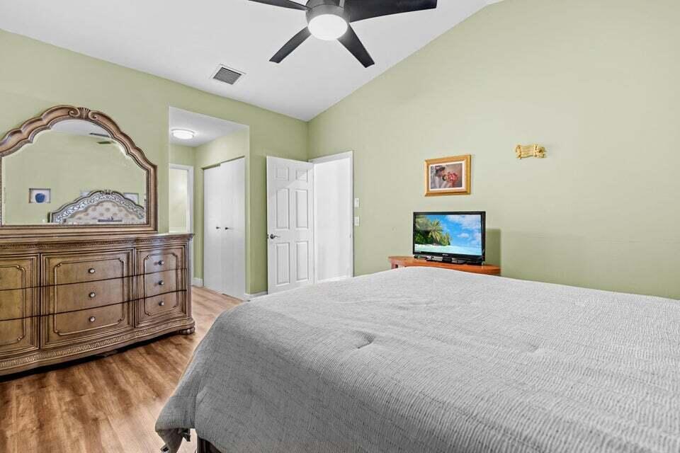 RAINBERRY BAY SEC 10 - Residential Lease