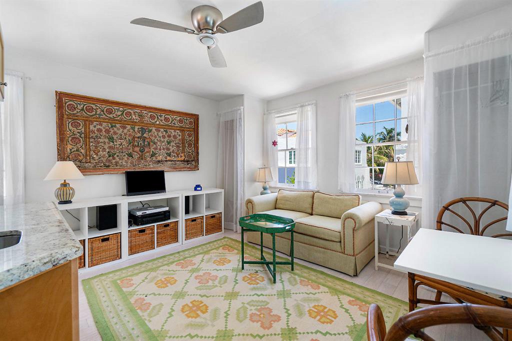 ROYAL PARK - Residential