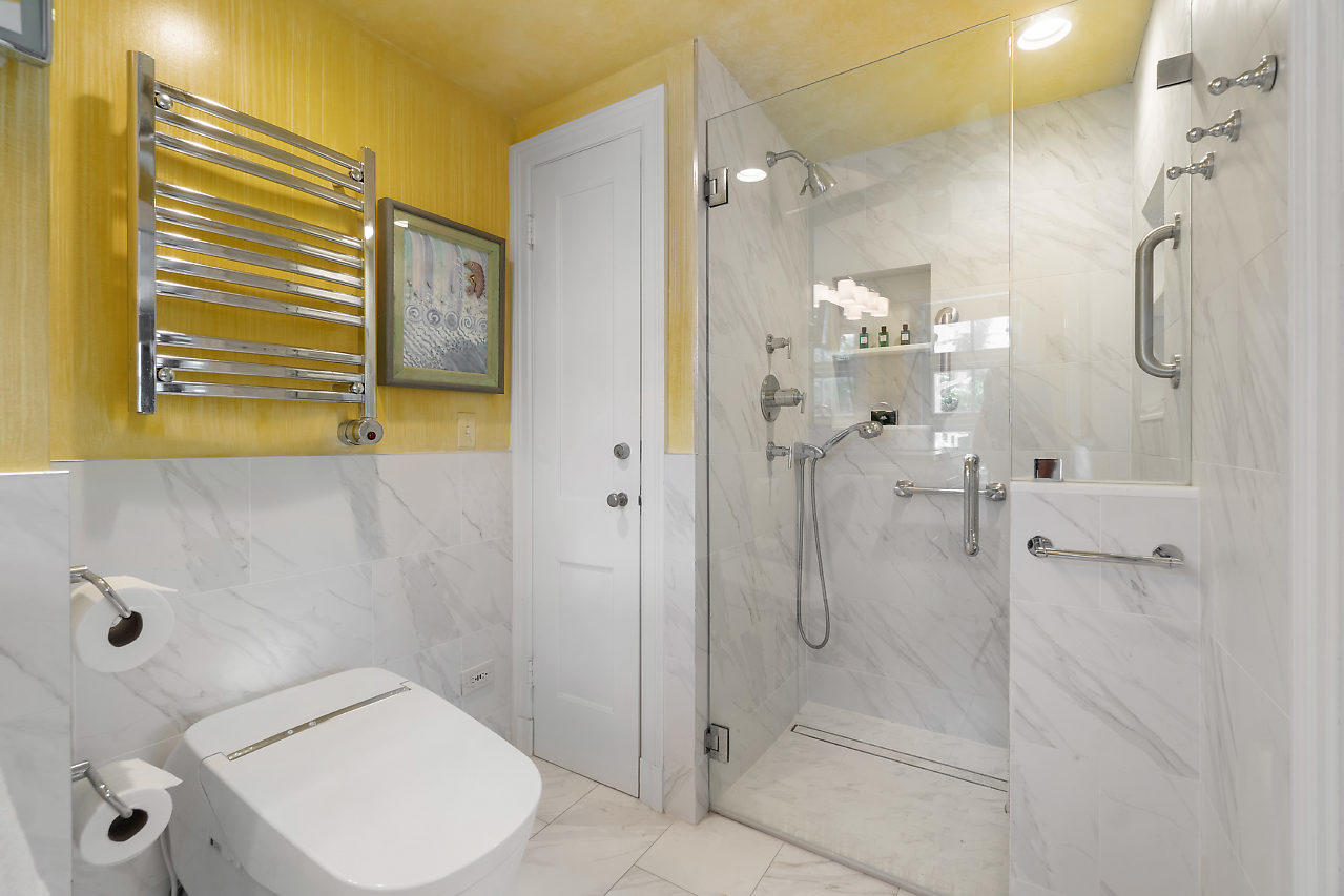 ROYAL PARK - Residential