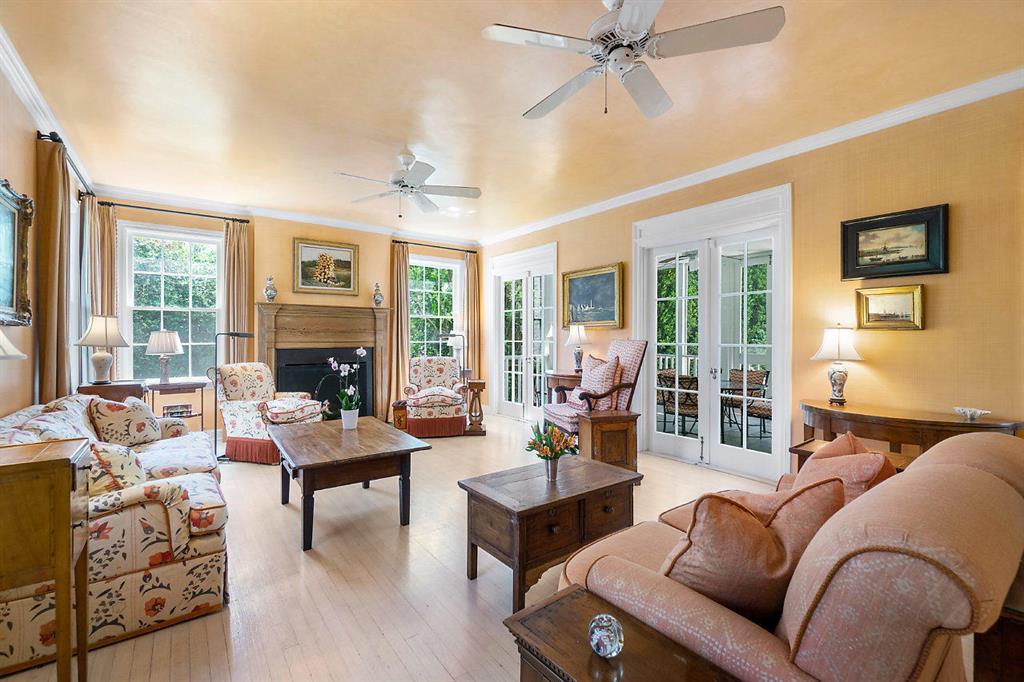 ROYAL PARK - Residential