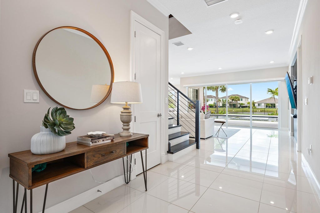 Photo of 12115 Waterstone Circle, Palm Beach Gardens, FL 33412 (MLS # B26040159)