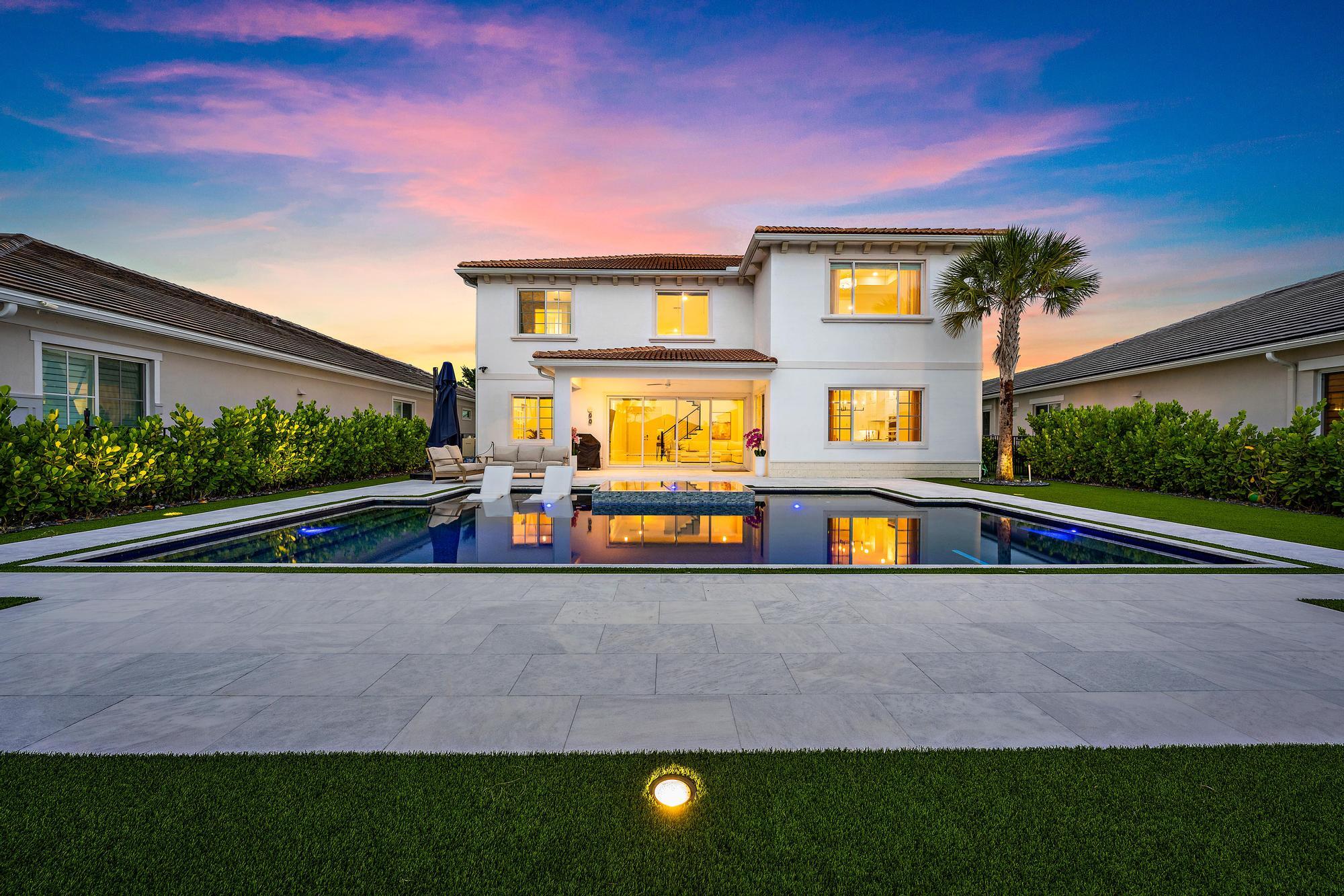 12115 Waterstone Circle