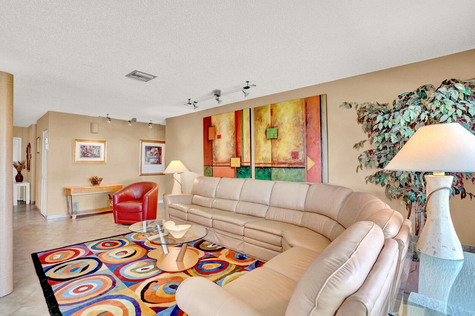 PALM GREENS AT VILLA DEL - Residential