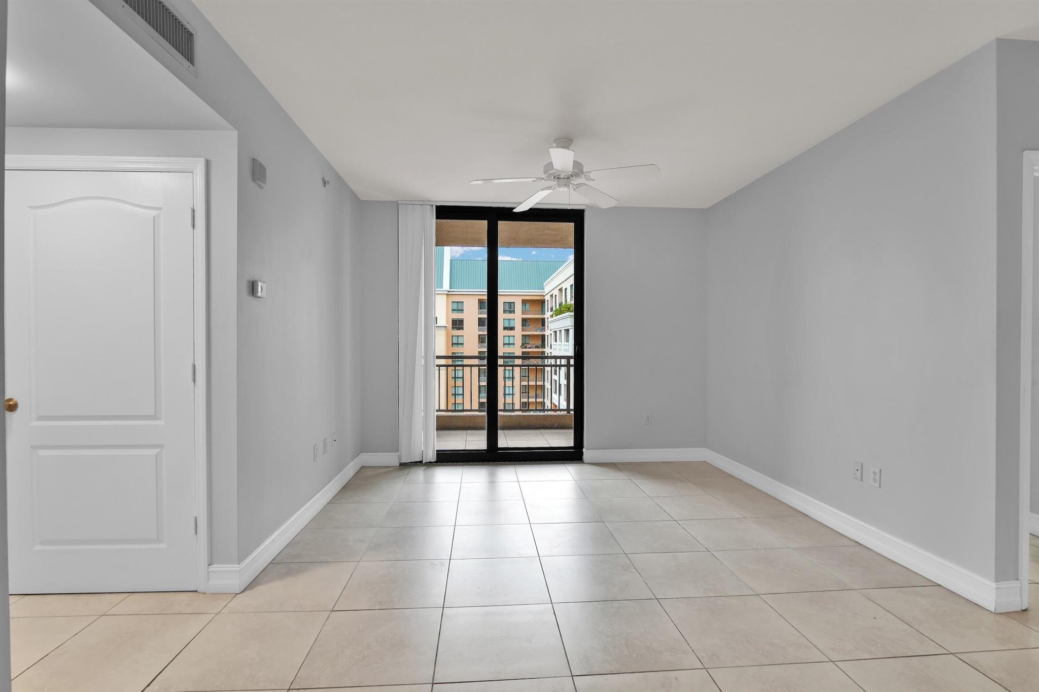 Stunning 2-bedroom, 2-bathroom unit featuring breathtaking views of the city skyline and a lush tropical pool. This split-floor plan offers privacy and functionality, complemented by elegant tile flooring throughout and a spacious walk-in closet. Enjoy resort-style living with top-notch amenities, including a fully equipped fitness center, sparkling pool, relaxing jacuzzi, and convenient trash chute. Ideally located just minutes from Las Olas Boulevard, with easy access to vibrant restaurants, boutique shopping, exciting nightlife, I-95, and more -- this is urban living at its best!