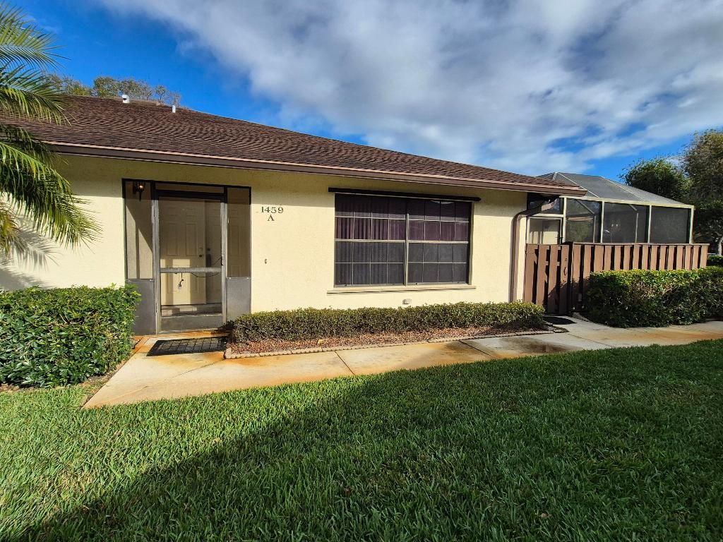 Photo of 1459 Captains Walk #31 A, Fort Pierce, FL 34950 (MLS # R11157593)