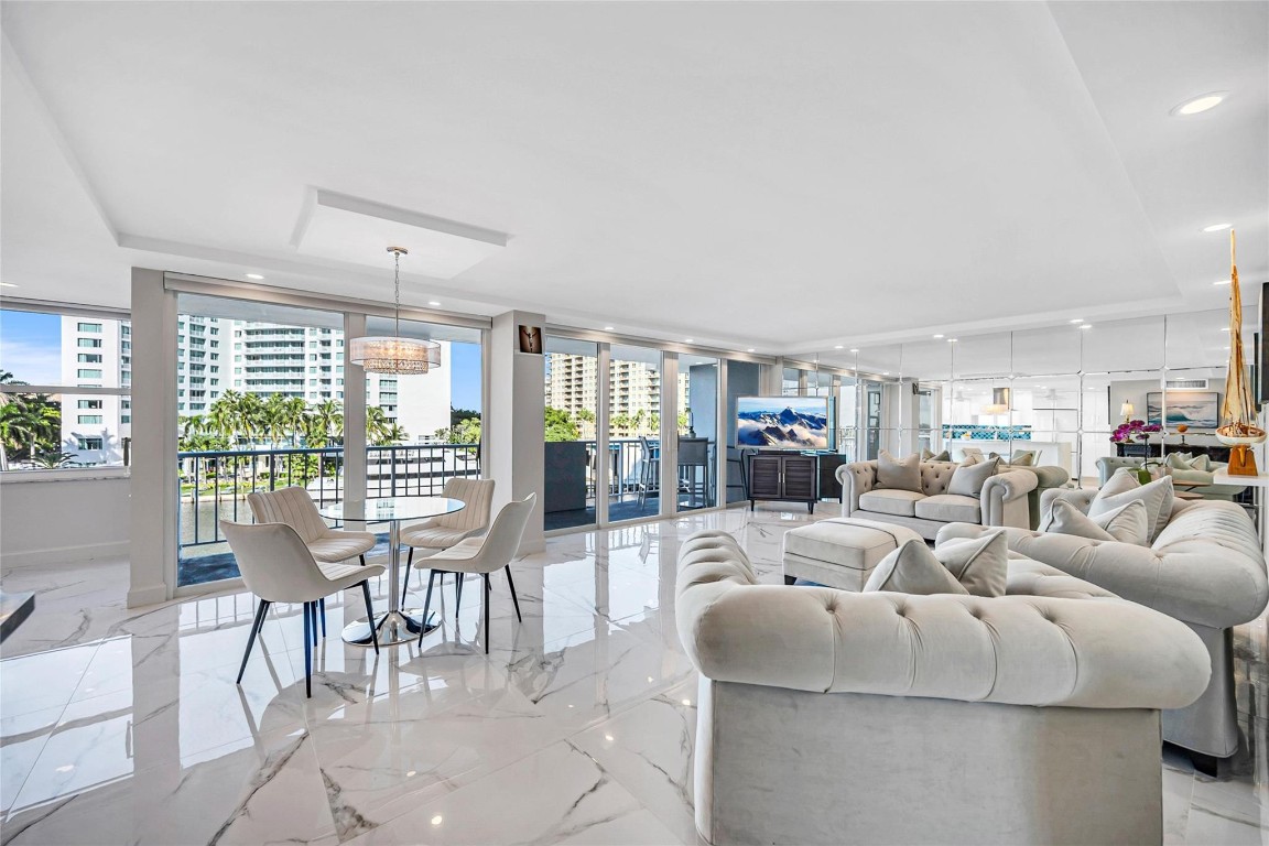 2800 E Sunrise Boulevard 5B