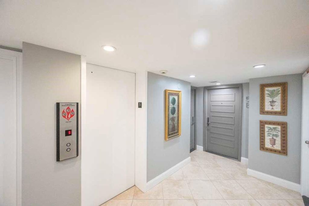 Photo of 2800 E Sunrise Boulevard #5B, Fort Lauderdale, FL 33304 (MLS # F10533386)