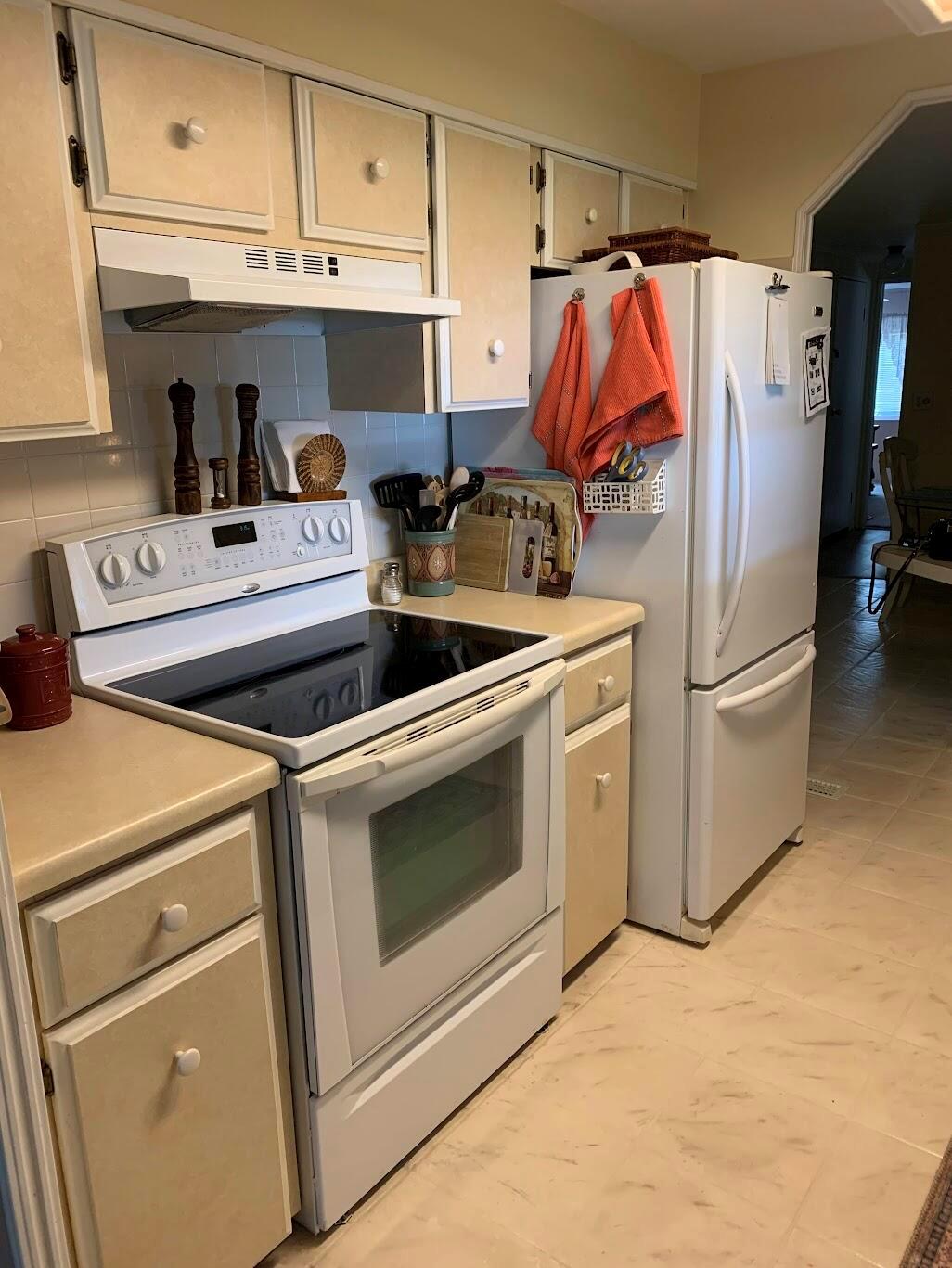 Spanish Lakes Riverfront - Residential Lease