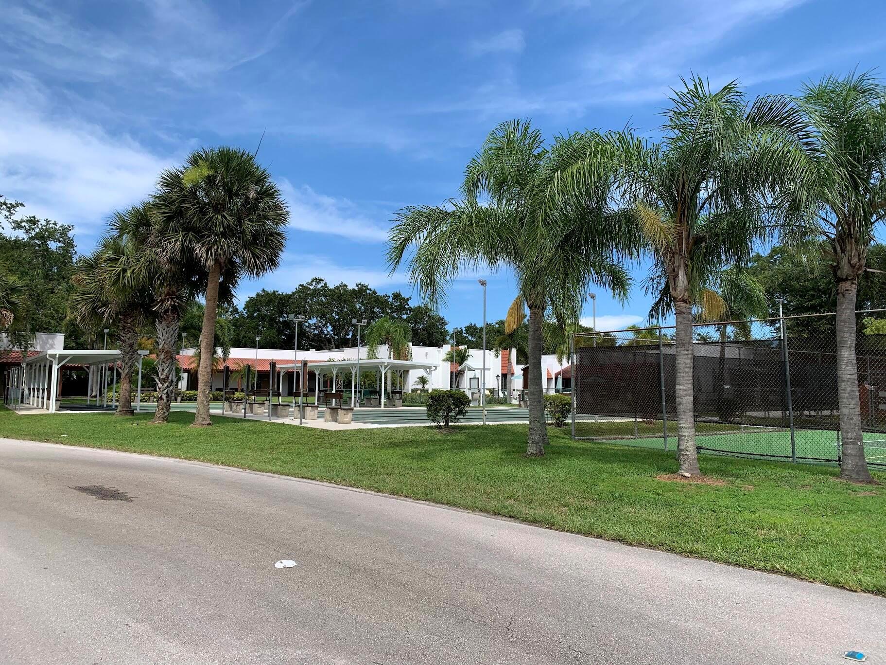 Spanish Lakes Riverfront - Residential Lease