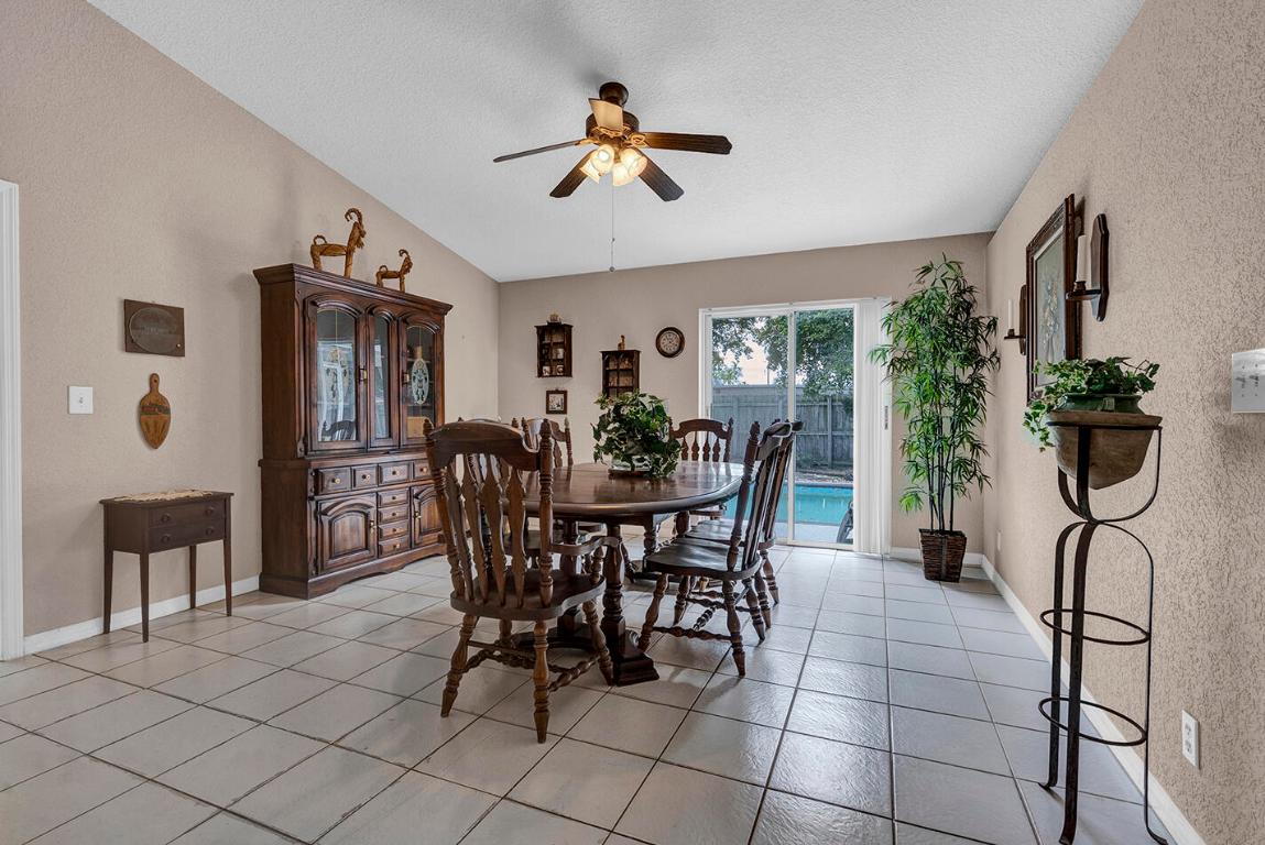 LYONS WEST - Residential