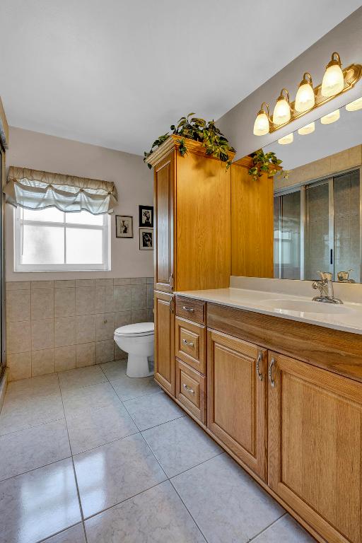 LYONS WEST - Residential