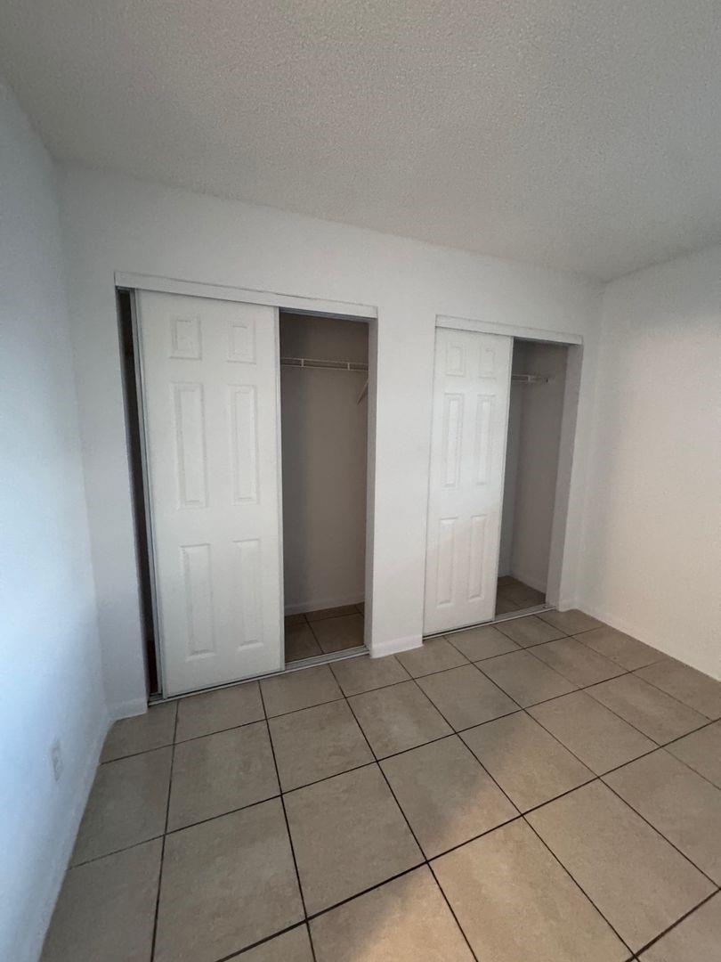 Margate Realty 1 42-42 B - Residential Lease