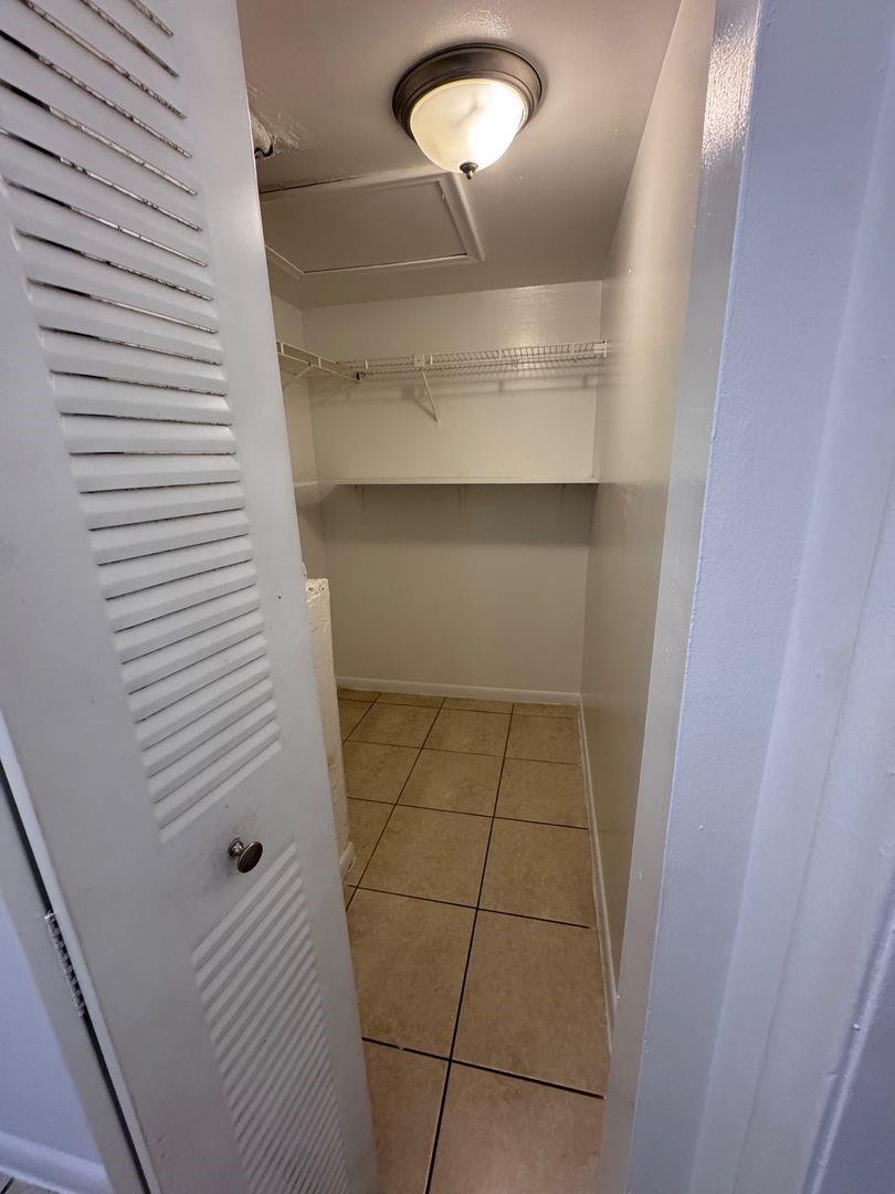 Margate Realty 1 42-42 B - Residential Lease