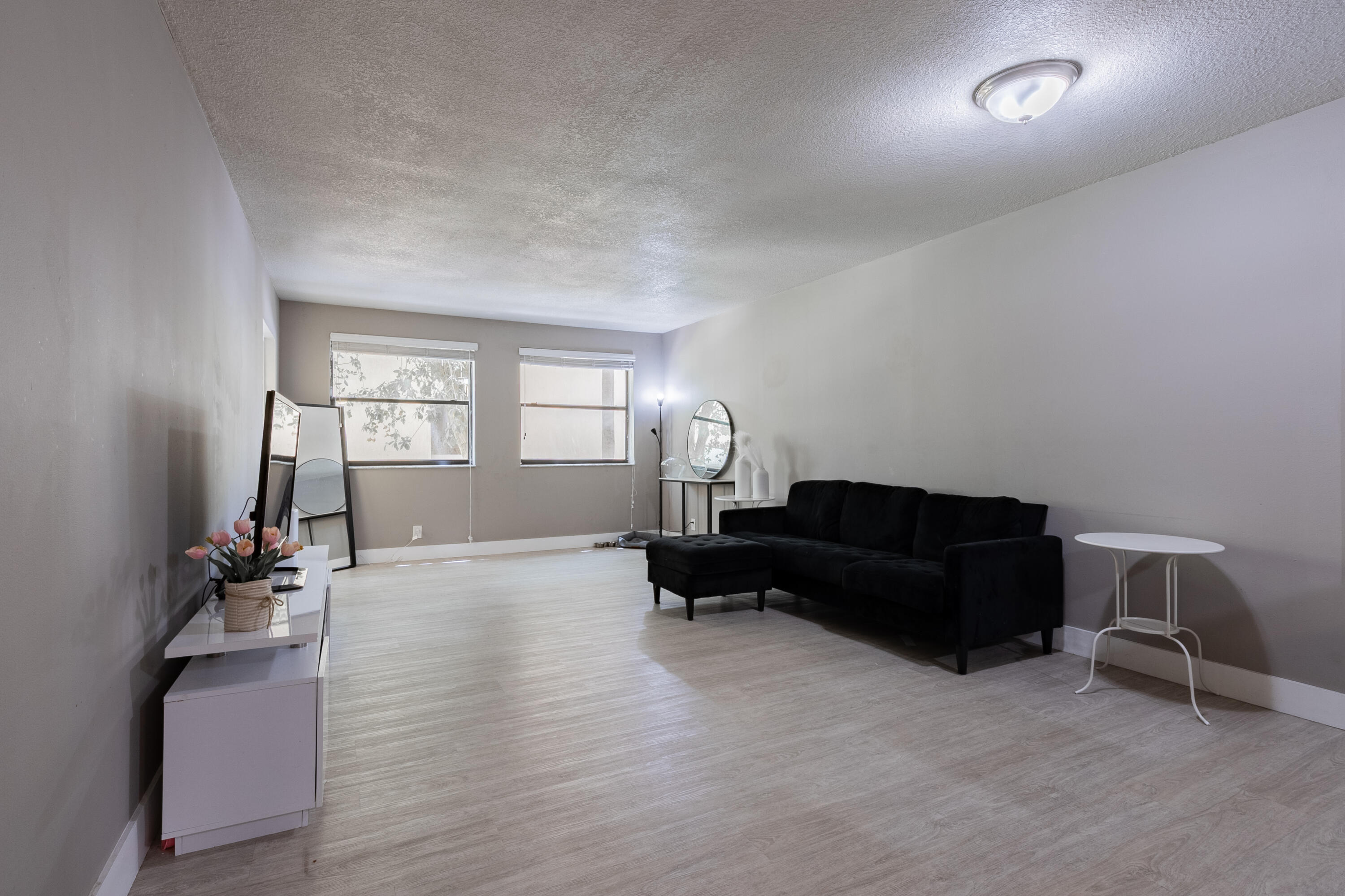 8100 Geneva Court 238