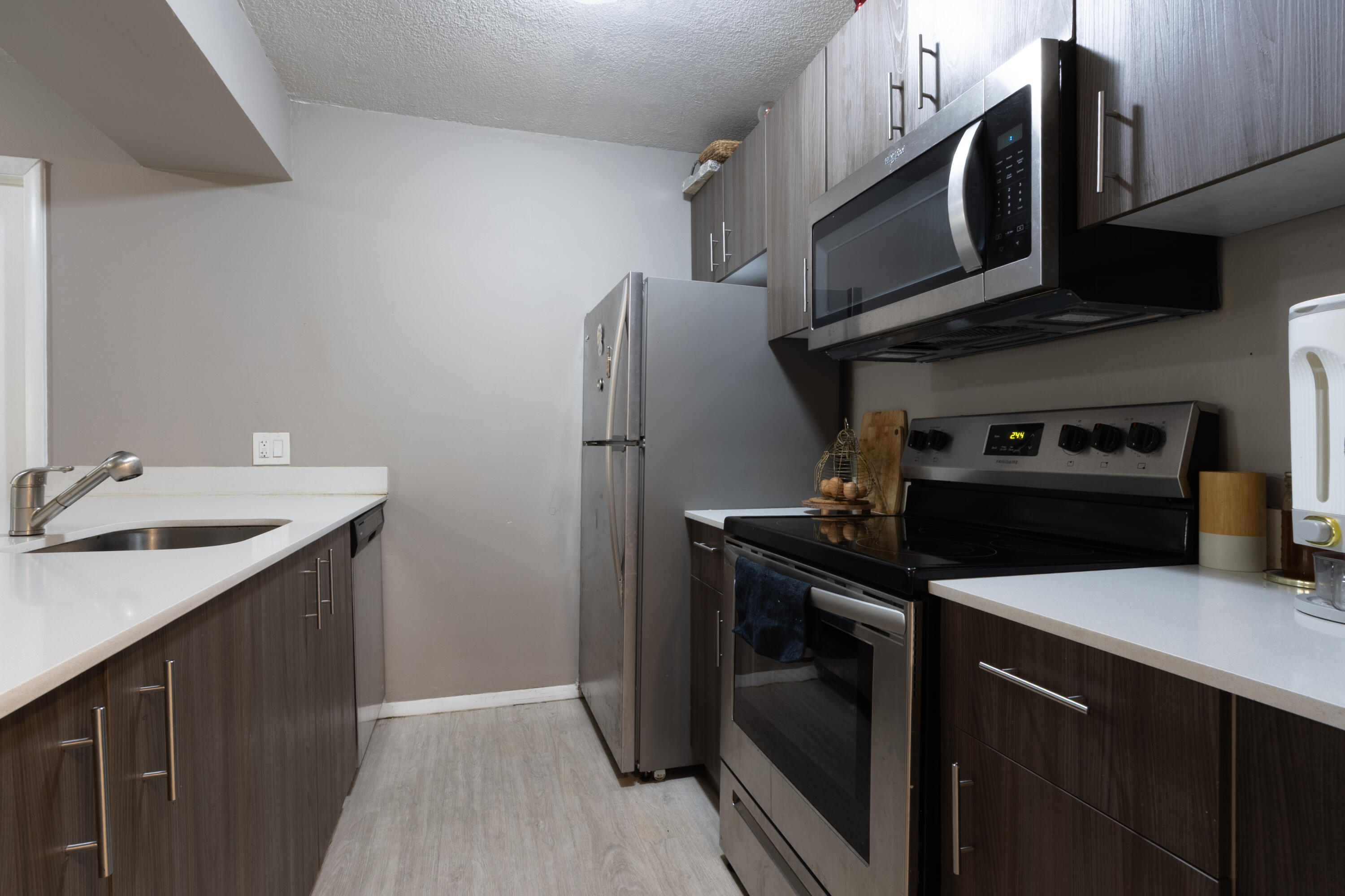 8100 Geneva Court 238