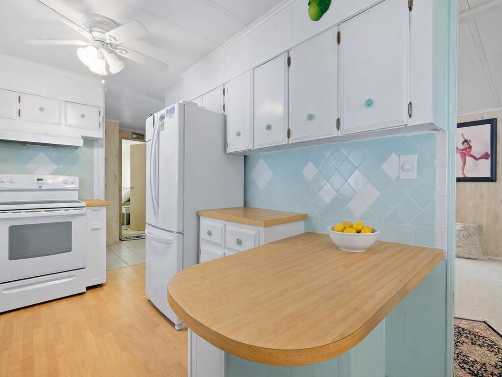 Spanish Lakes Golf Village - Residential