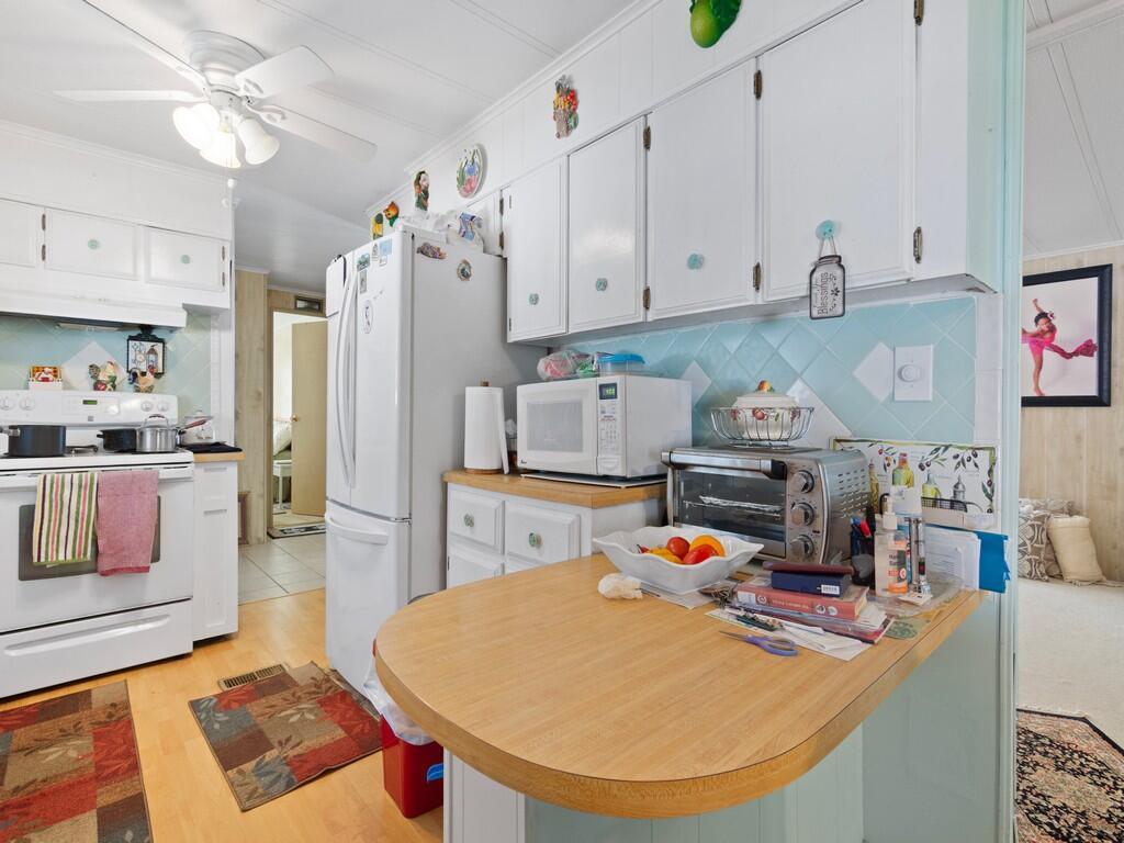 Spanish Lakes Golf Village - Residential