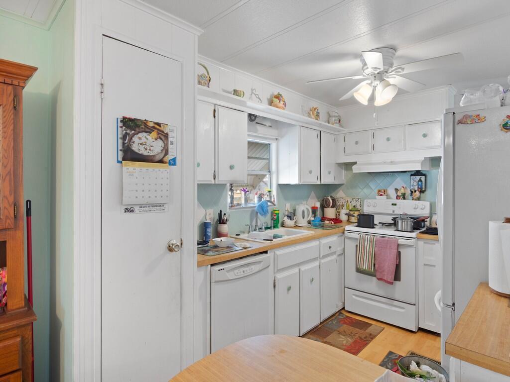 Spanish Lakes Golf Village - Residential