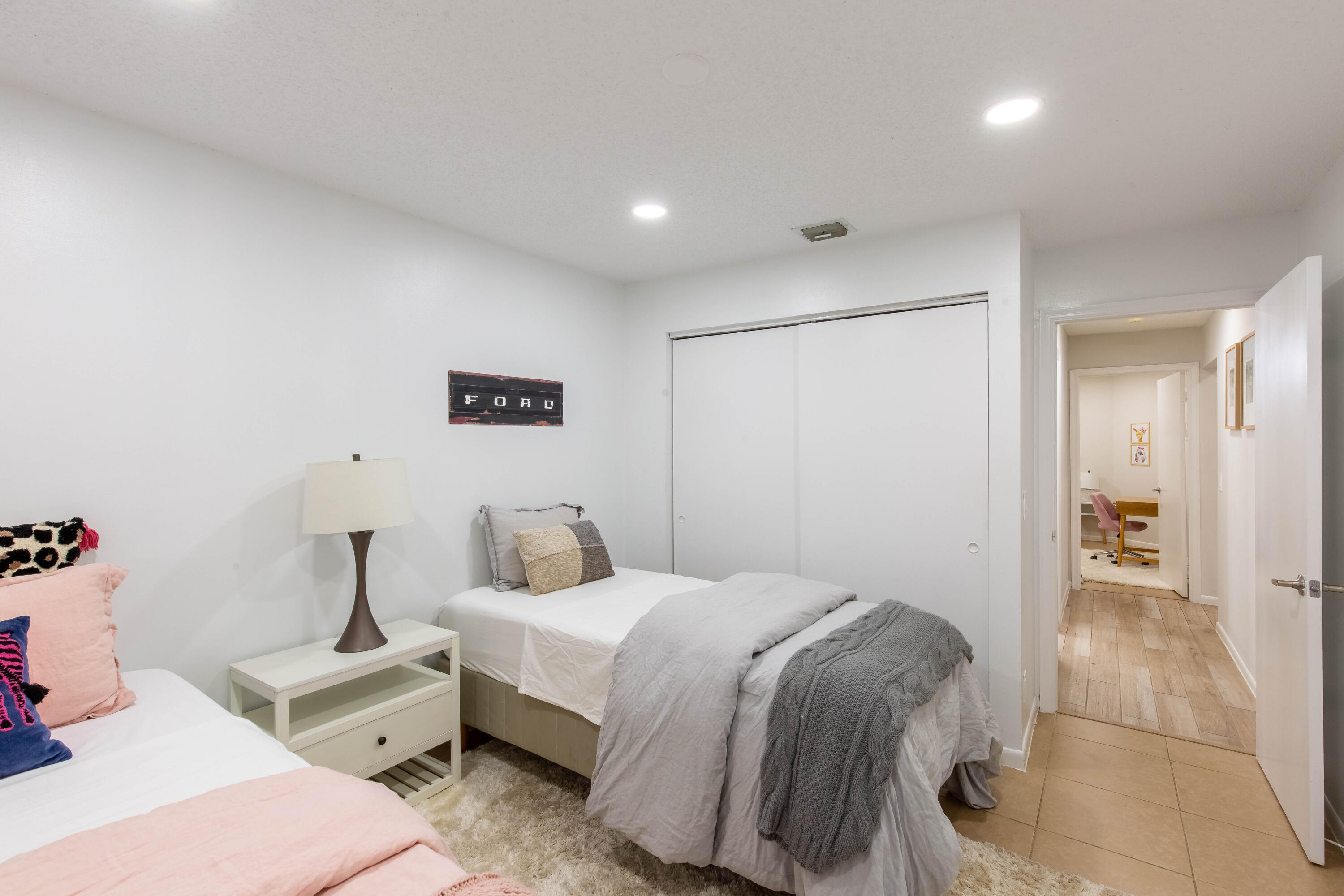 WELLINGTON TR 42B - Residential Lease