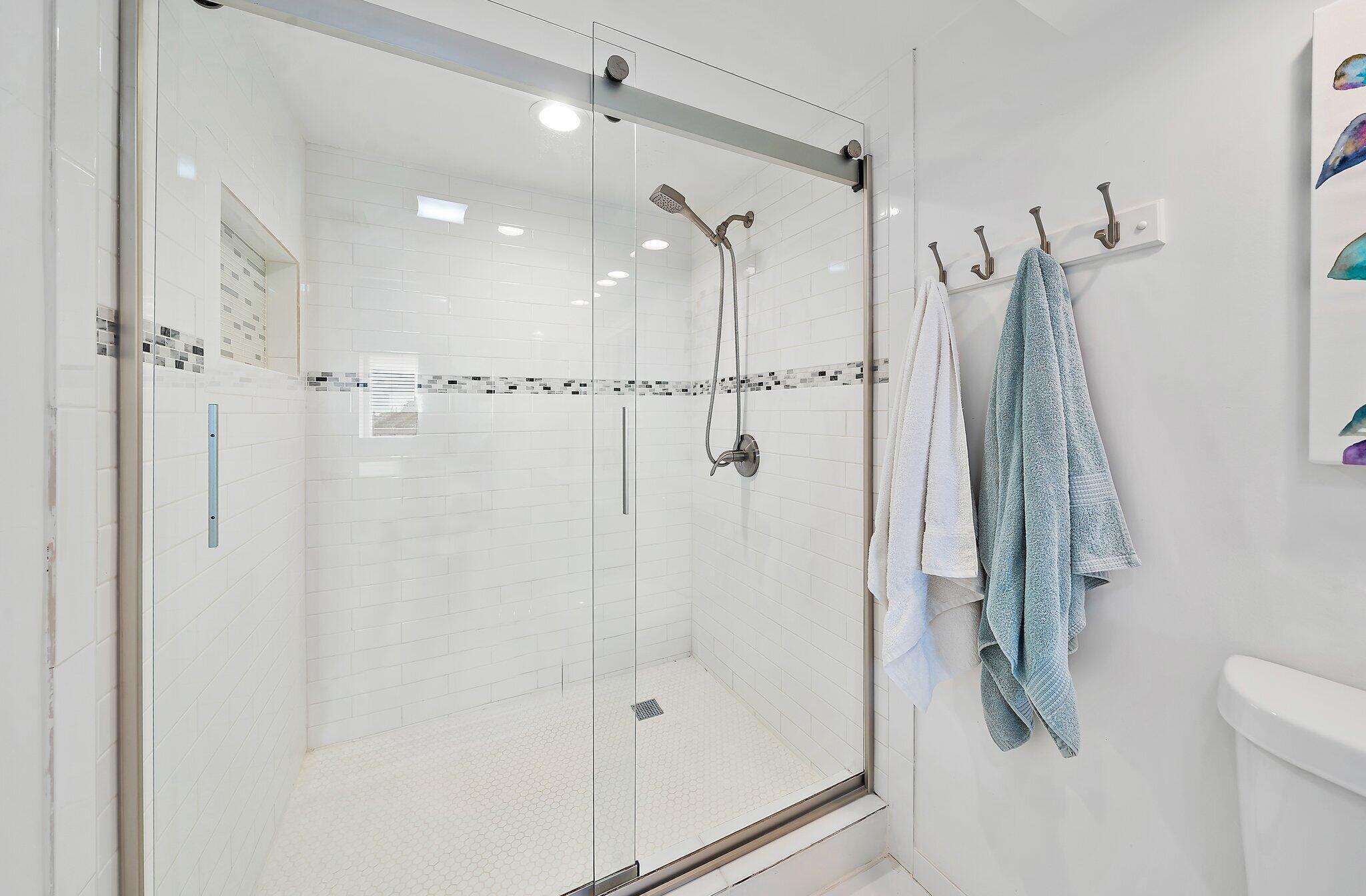 JUPITER BAY ONE THRU SIX CONDO - Residential Lease