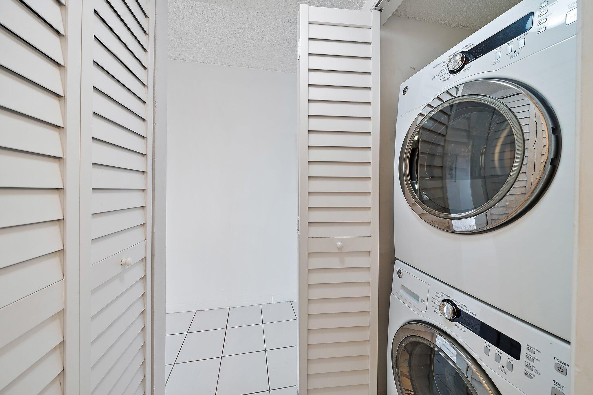 JUPITER BAY ONE THRU SIX CONDO - Residential Lease