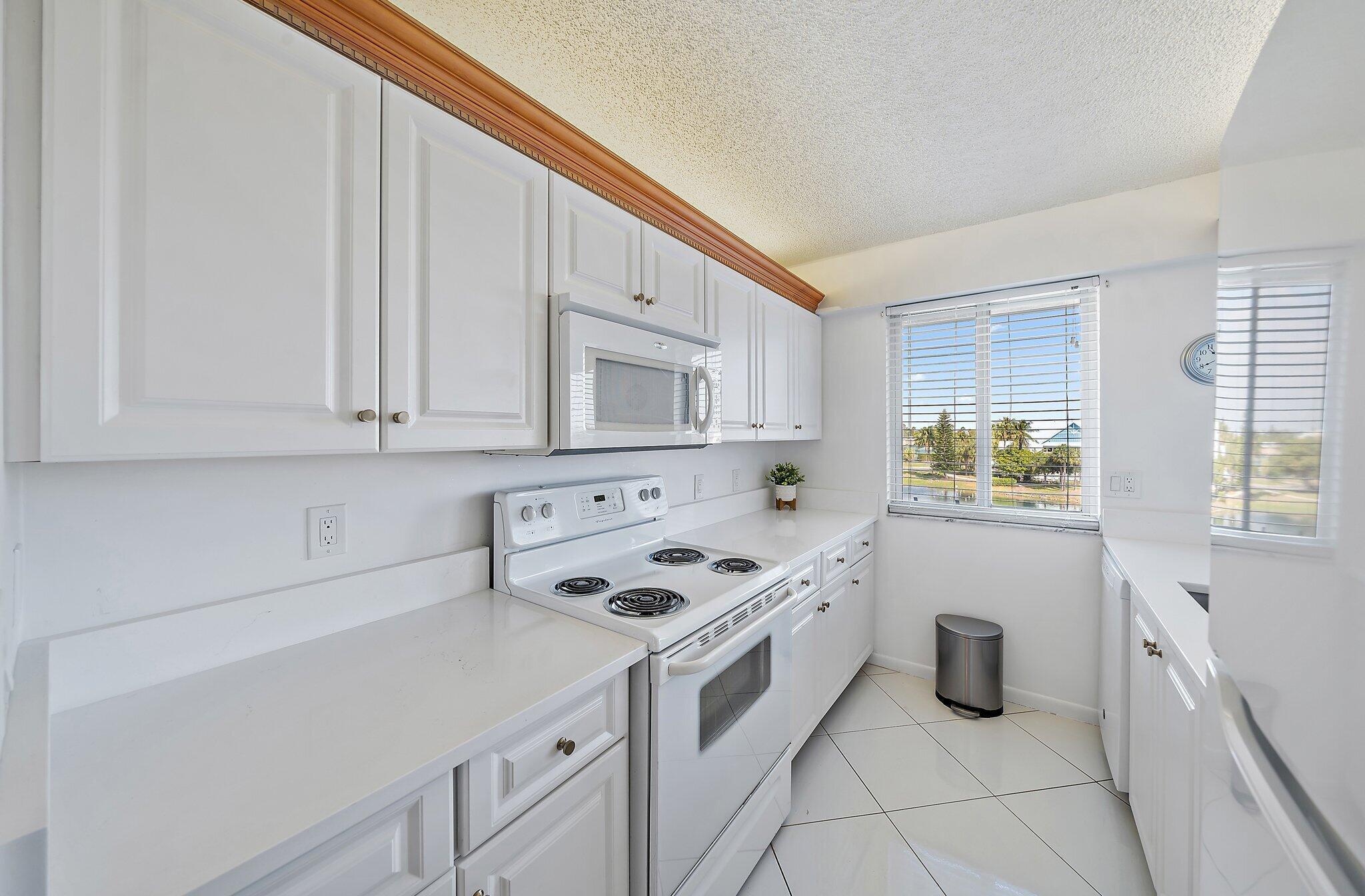 JUPITER BAY ONE THRU SIX CONDO - Residential Lease