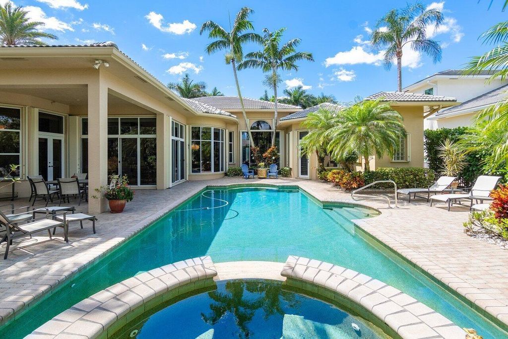 Photo of 104 Grand Palm Way, Palm Beach Gardens, FL 33418 (MLS # R10979578)