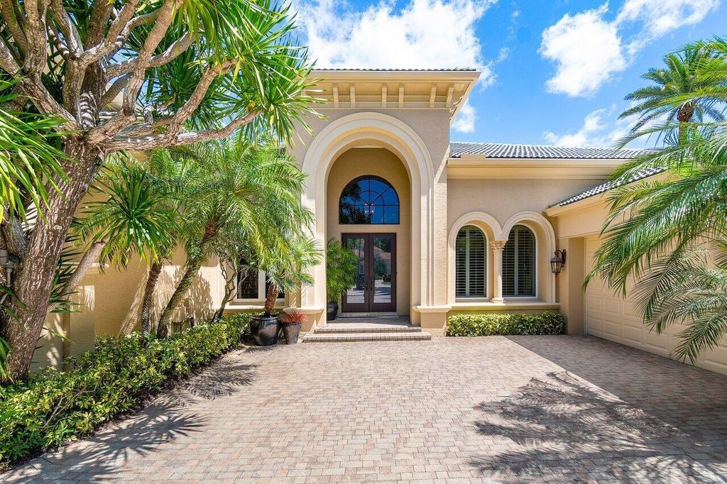 Photo of 104 Grand Palm Way, Palm Beach Gardens, FL 33418 (MLS # R10979578)