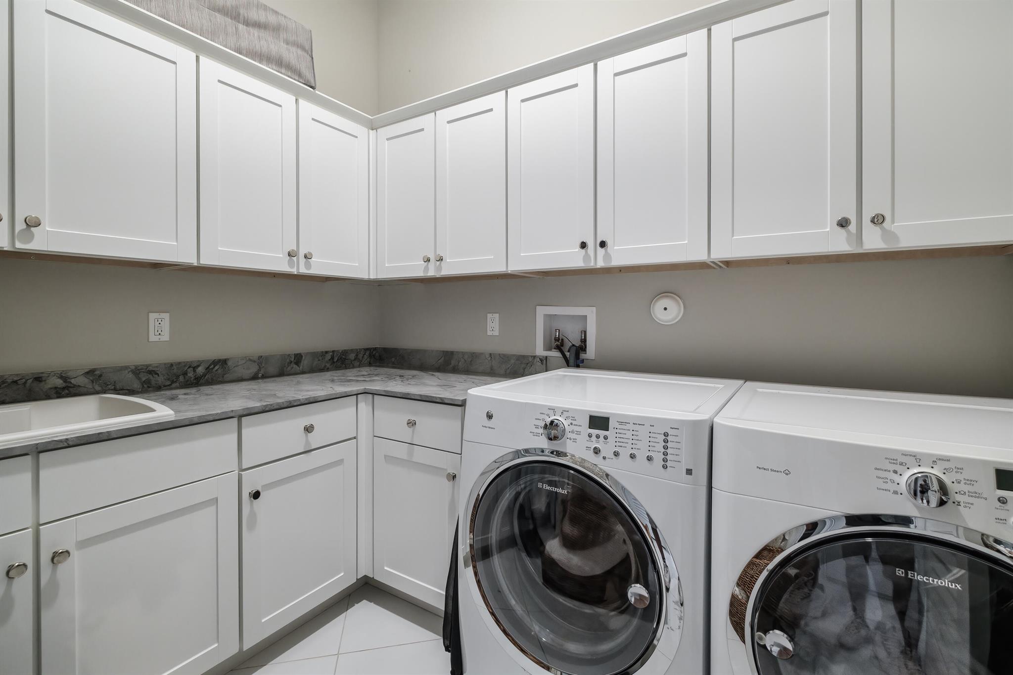 GARDENIA ISLES - Residential