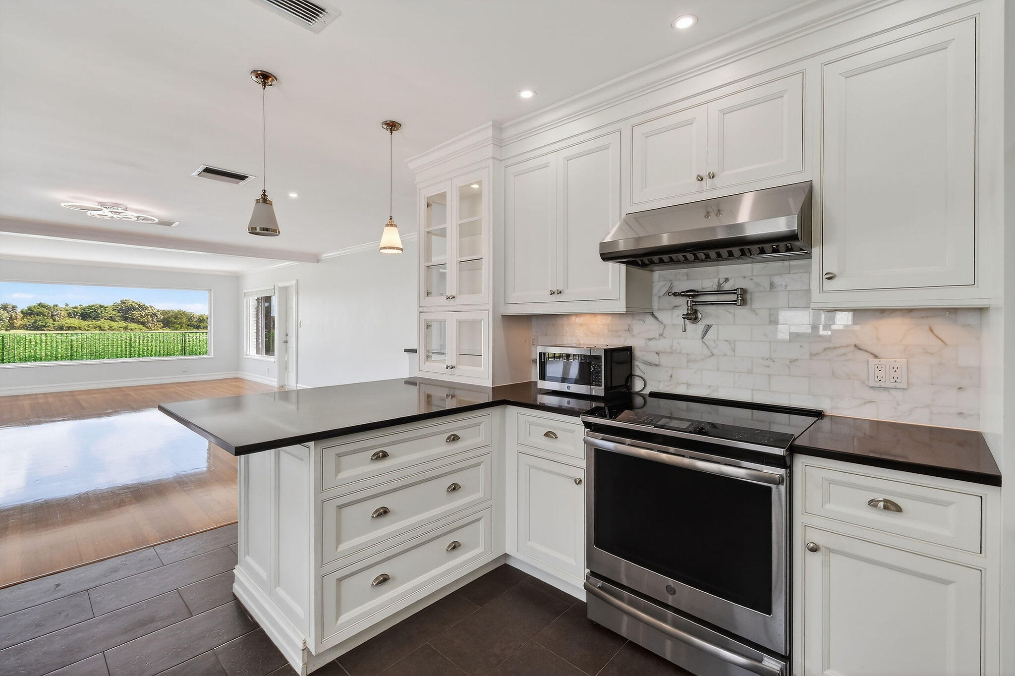 LAKE WORTH TOWN OF - Residential Lease