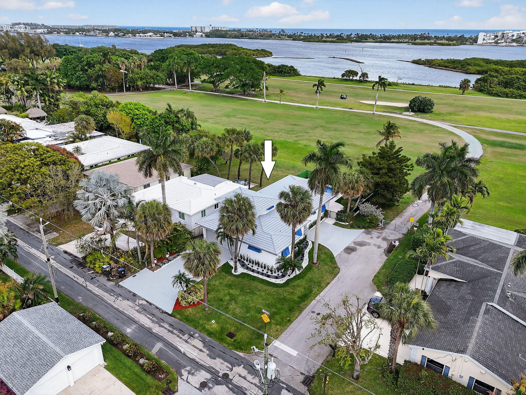 LAKE WORTH TOWN OF - Residential Lease