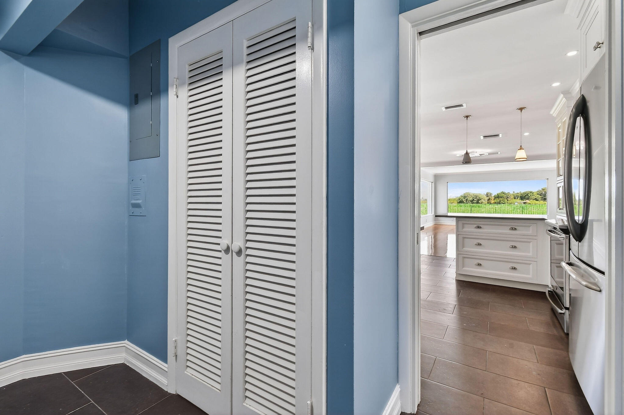 LAKE WORTH TOWN OF - Residential Lease