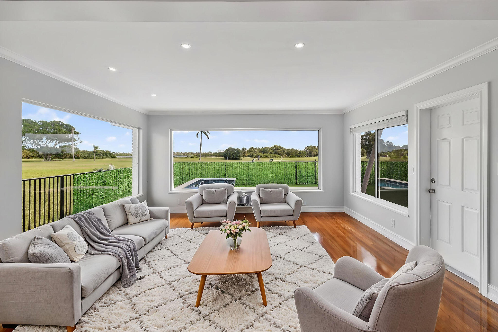 LAKE WORTH TOWN OF - Residential Lease