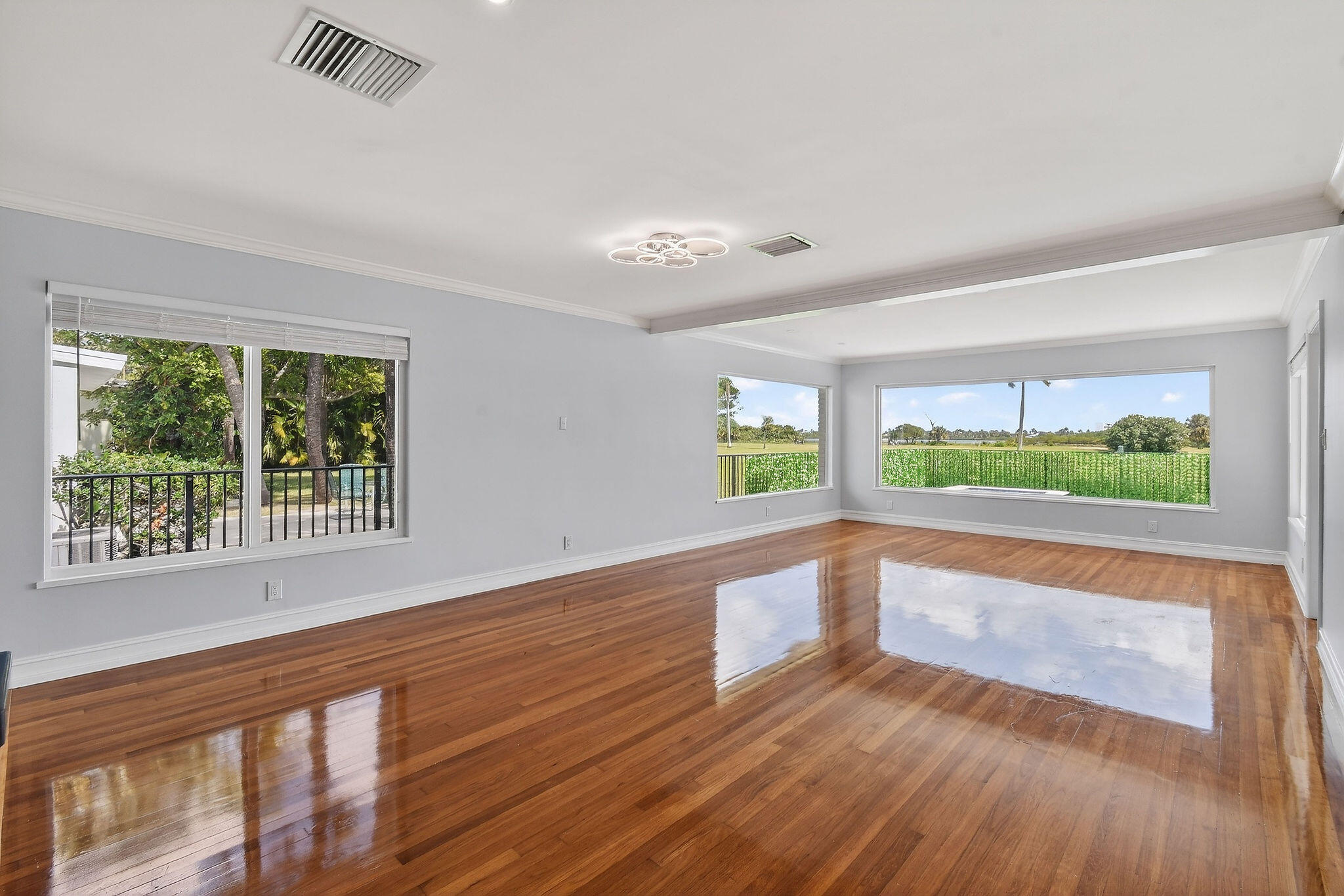 LAKE WORTH TOWN OF - Residential Lease