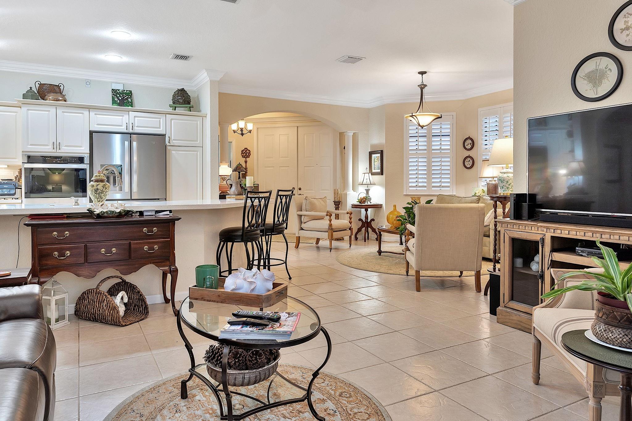 Mariposa Pointe - Residential