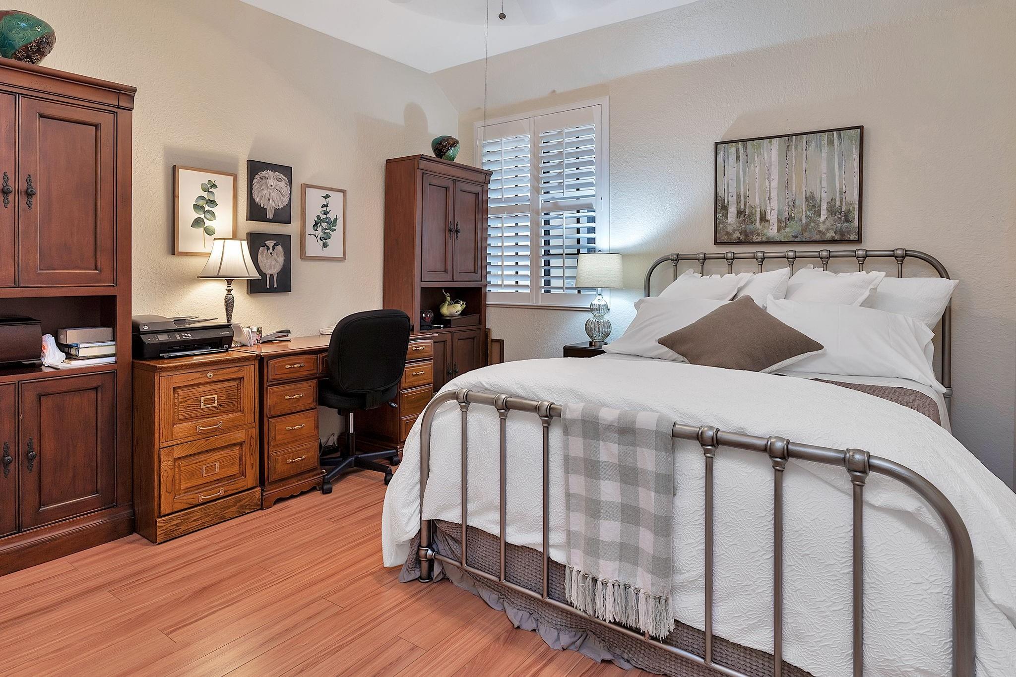Mariposa Pointe - Residential