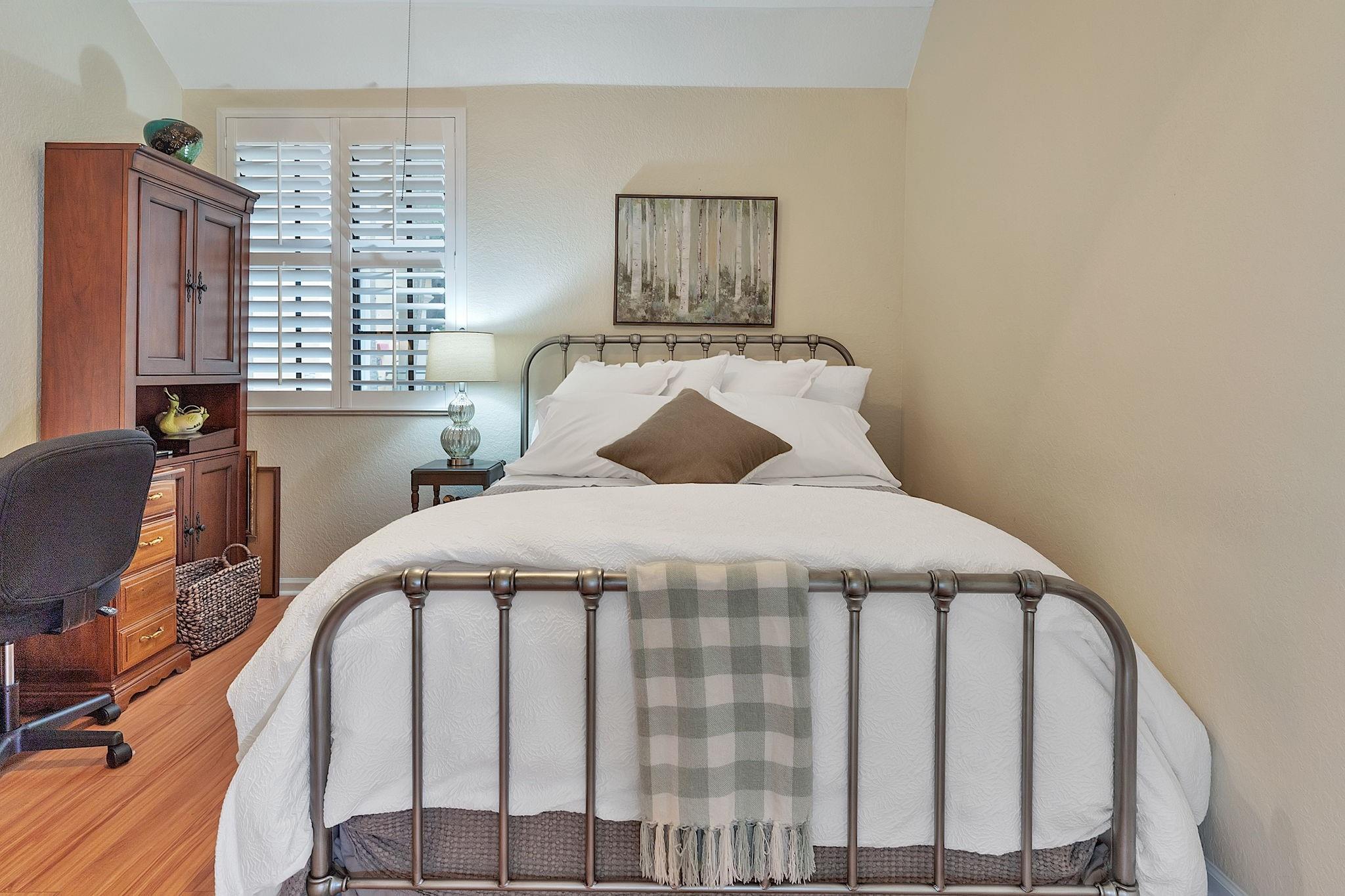 Mariposa Pointe - Residential