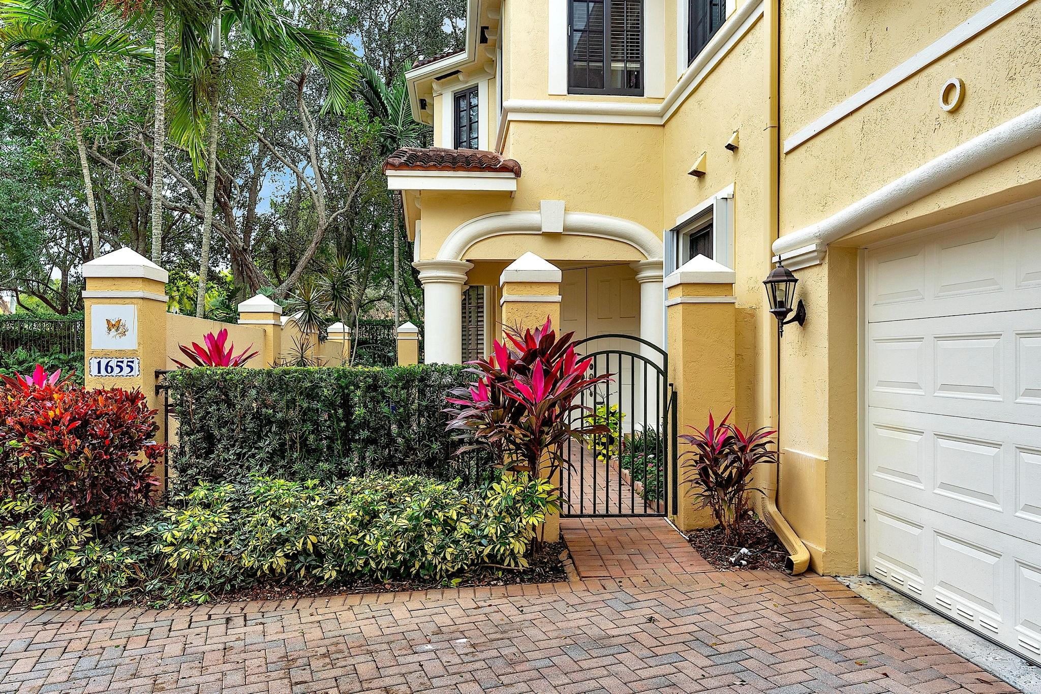 Mariposa Pointe - Residential