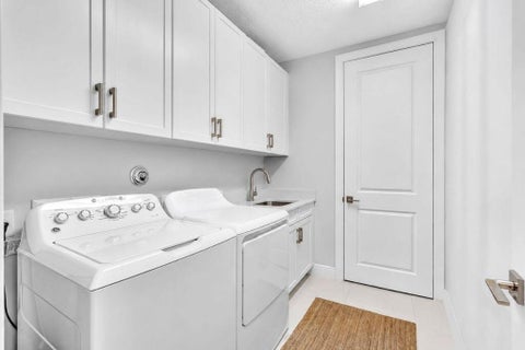 Tiny photo for 12143 S Baypoint Circle, Parkland, FL 33076 (MLS # B26074961)