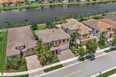 Tiny photo for 12143 S Baypoint Circle, Parkland, FL 33076 (MLS # B26074961)