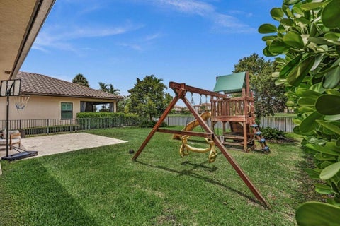 Tiny photo for 12143 S Baypoint Circle, Parkland, FL 33076 (MLS # B26074961)
