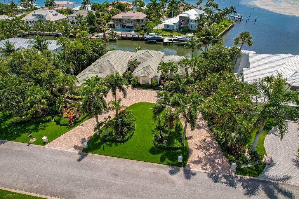 Photo of 16 E High Point Road, Sewalls Point, FL 34996 (MLS # R11093903)