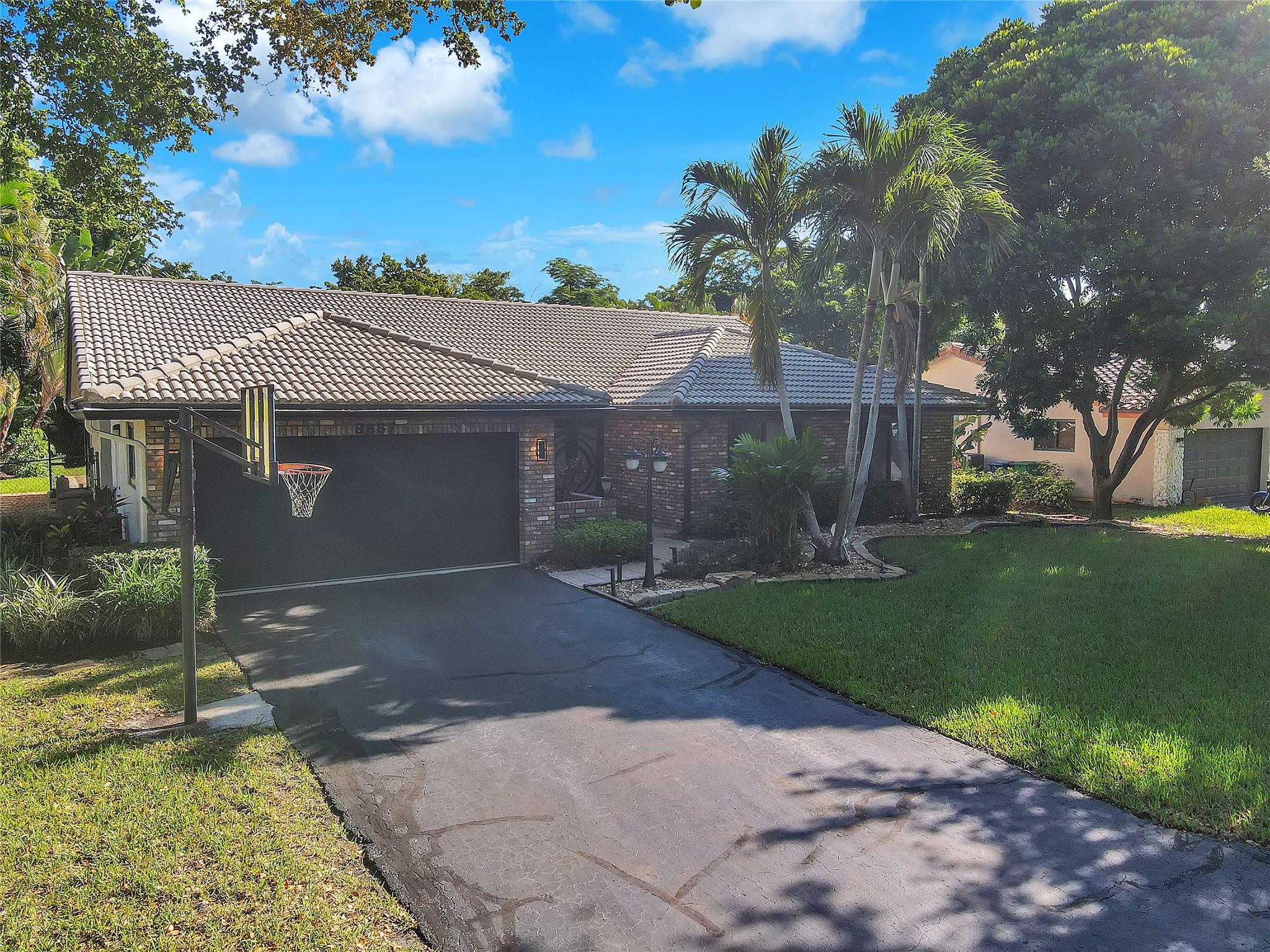 Breezewood 113-40 B - Residential