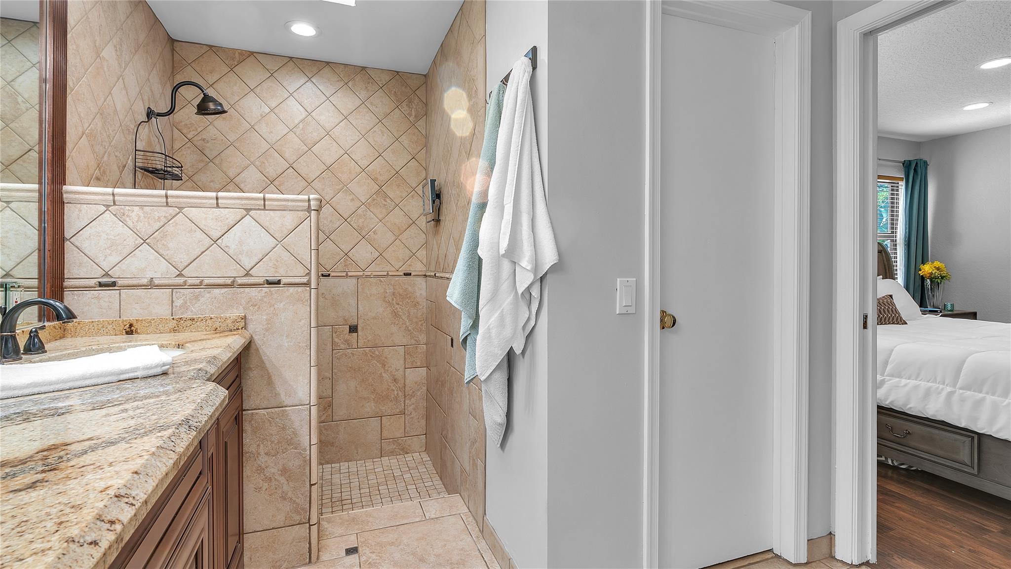 Breezewood 113-40 B - Residential
