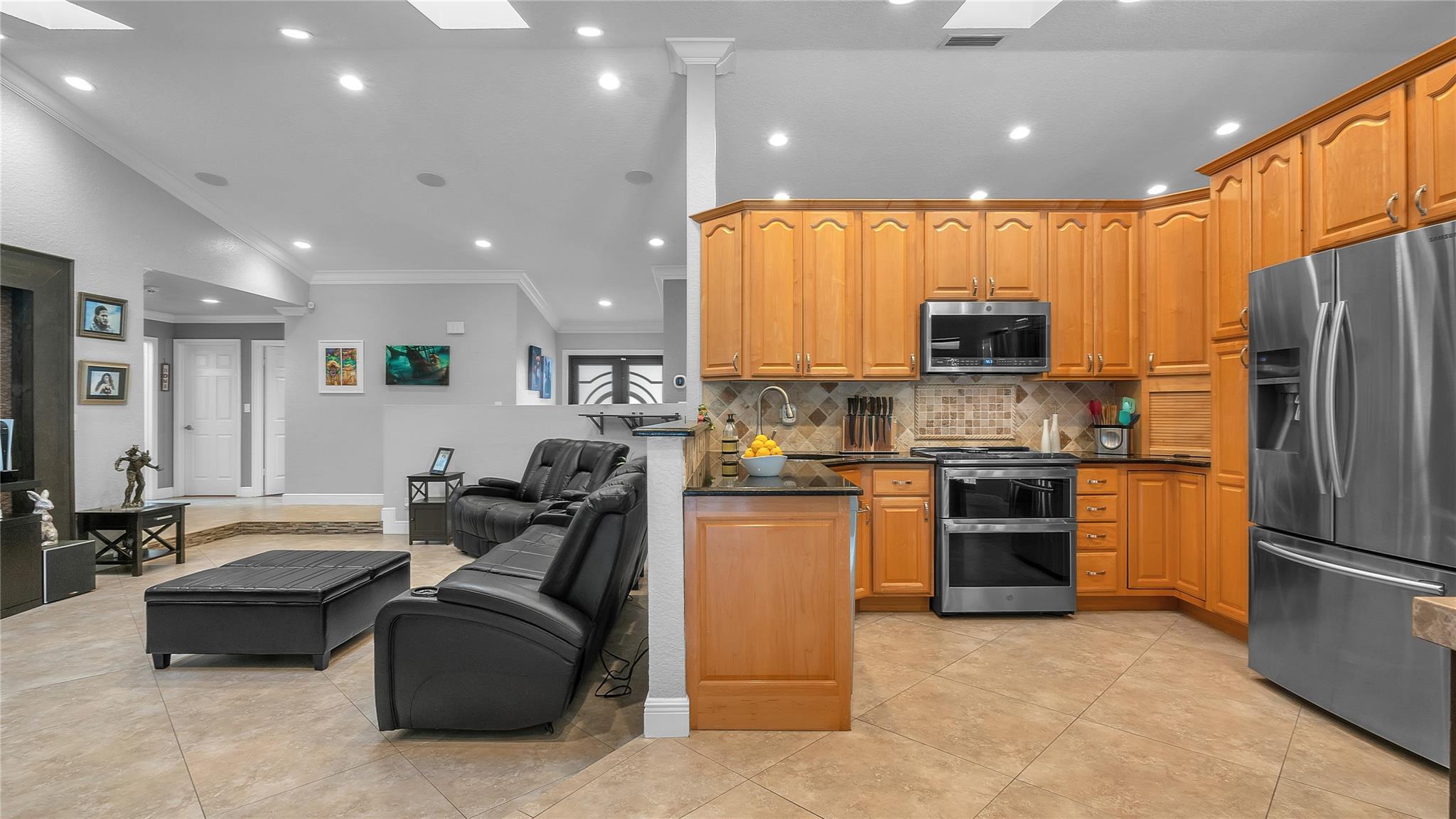 Breezewood 113-40 B - Residential
