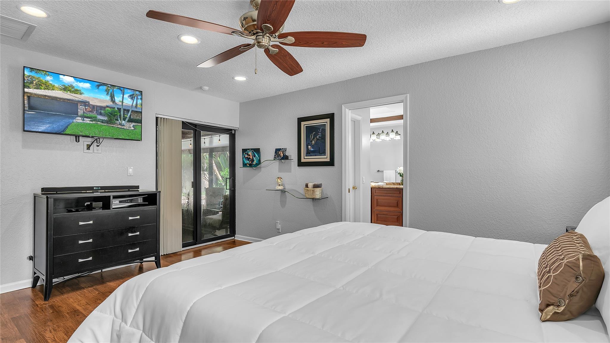 Breezewood 113-40 B - Residential