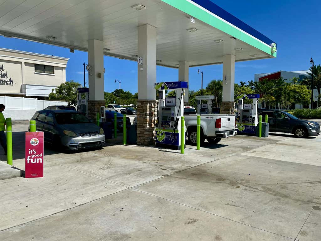 Photo of 101 E ATLANTIC Boulevard, Pompano Beach, FL (MLS # B26063592)