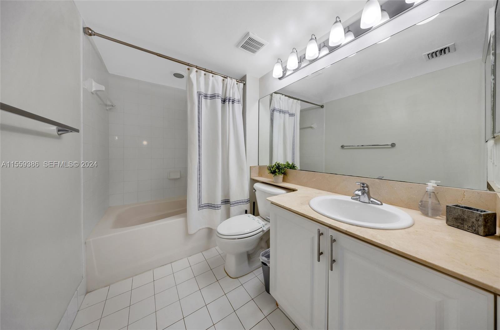 THE MARK ON BRICKELL COND - Residential Lease
