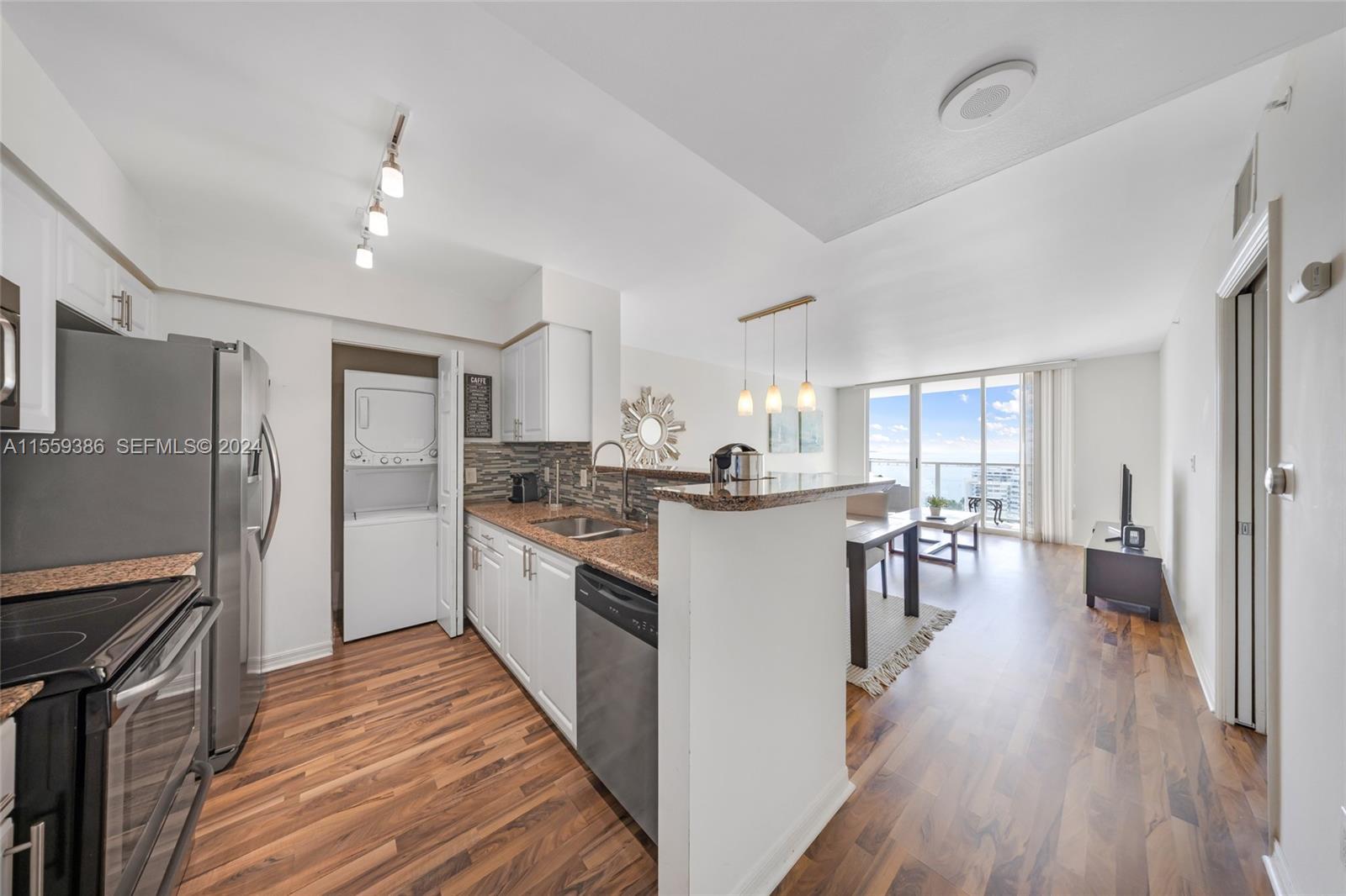 THE MARK ON BRICKELL COND - Residential Lease